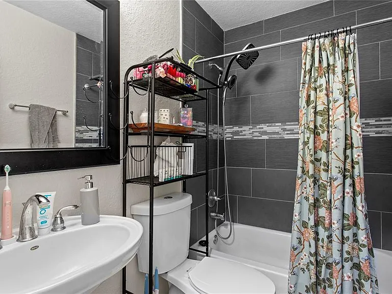 4215 W Bay Vista Ave — Photo 16