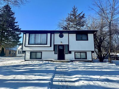 6611 N 52nd STREET, Milwaukee, WI, 53223