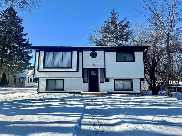 6611 North 52nd STREET, Milwaukee, WI 53223