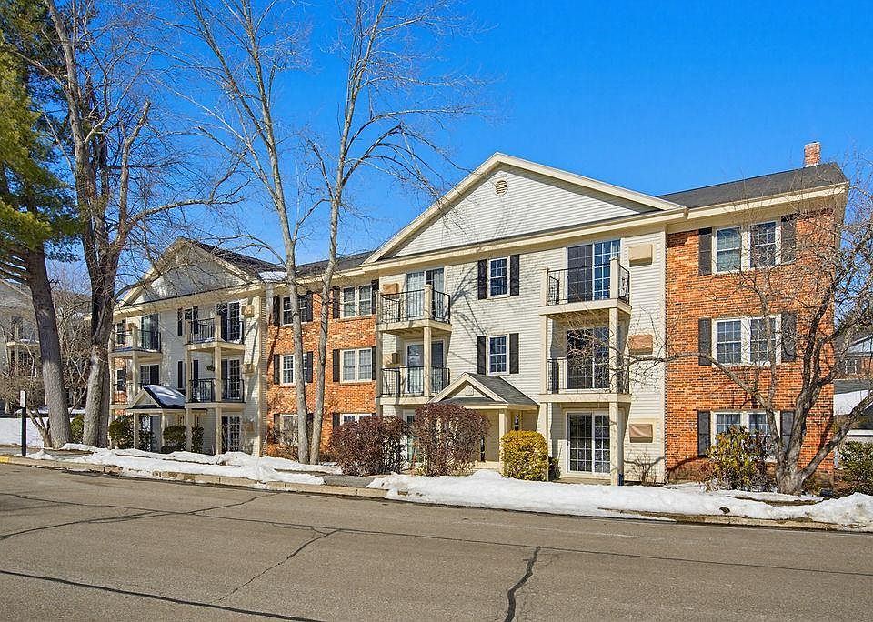 1st image of 15 Northbrook Drive #1512