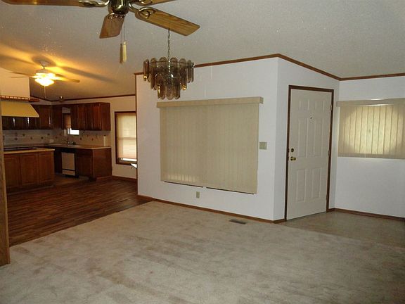 3rd image of 1404 Centennial Dr