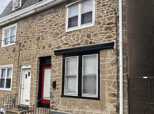 140 Levering St, Philadelphia, PA 19127