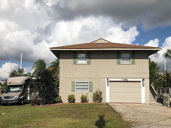 4th image of 1047 Dolphin Ln