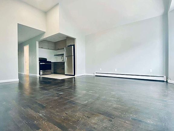 4th image of 16 E 29th St #1