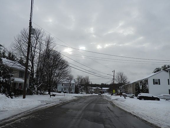 4th image of 288 Megan Dr