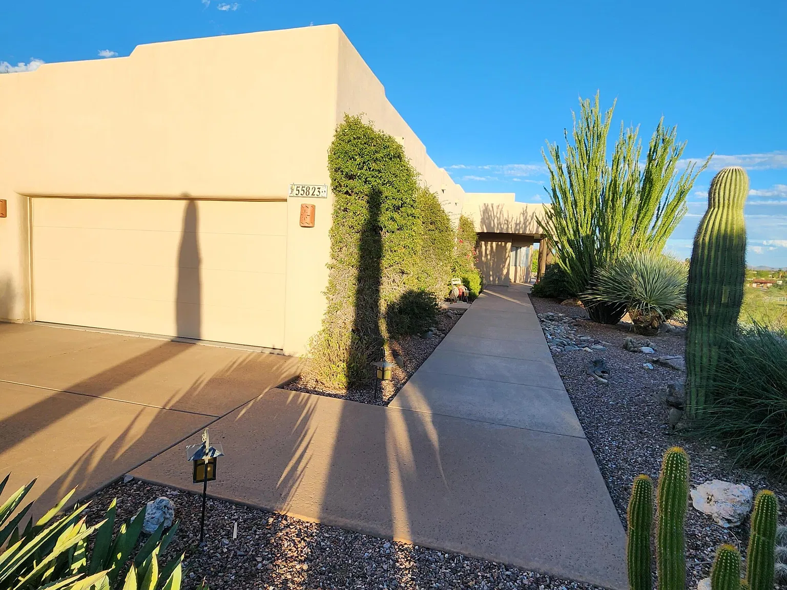 3 bed, 2.0 bath, 2193 sqft, $3,300 — Photo 4