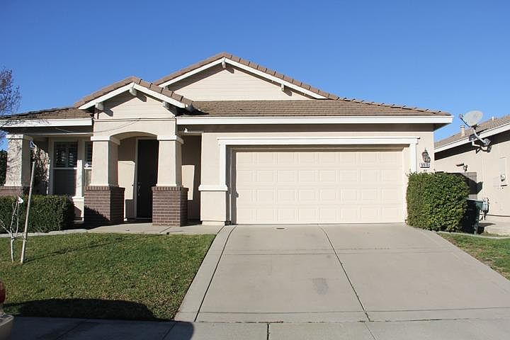 2nd image of 5915 Caddington Way