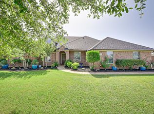 7109 Porterhouse Rd, Crowley, TX 76036