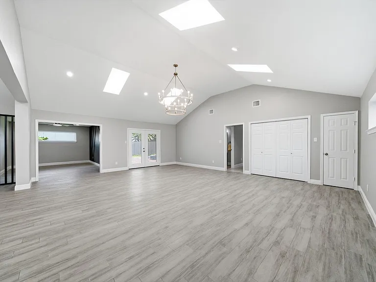 2603 Baycrest Dr — Photo 6