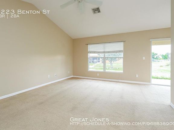 2nd image of 5223 Benton St