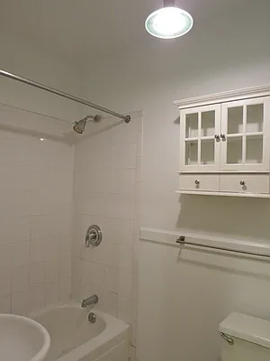 Rented by Bohemia Realty Group | media 32