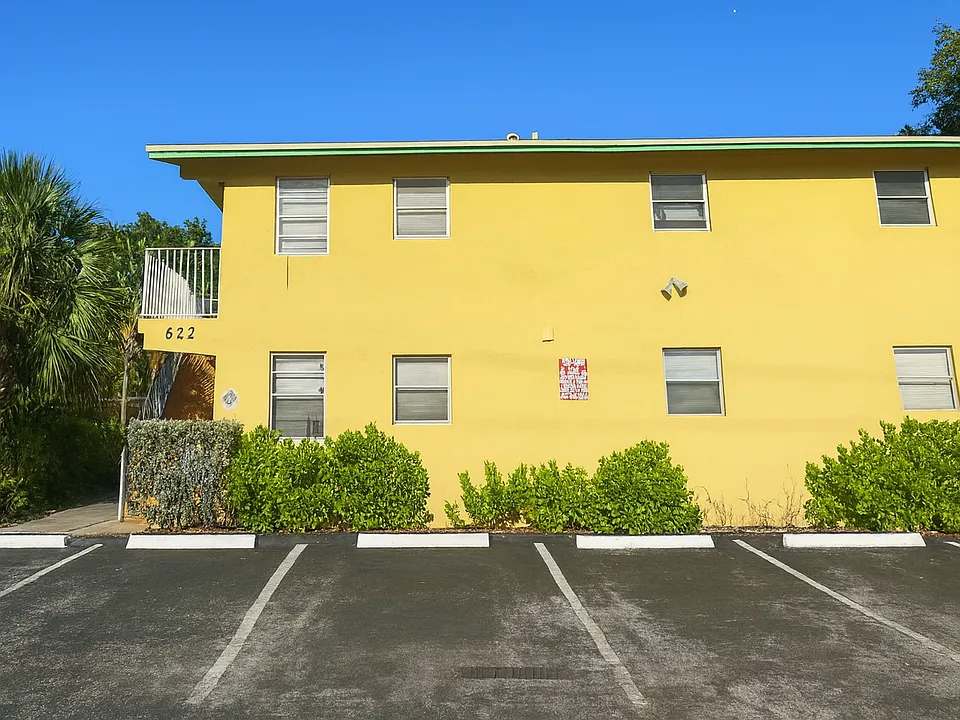 622 NE 14th Ave Ft. Lauderdale, FL 33304