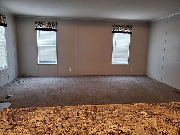 5th image of 6573 S Hampshire Dr