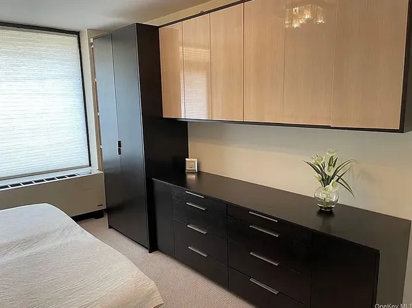 11624 Grosvenor Ln APT 7c, Jamaica, NY 11418