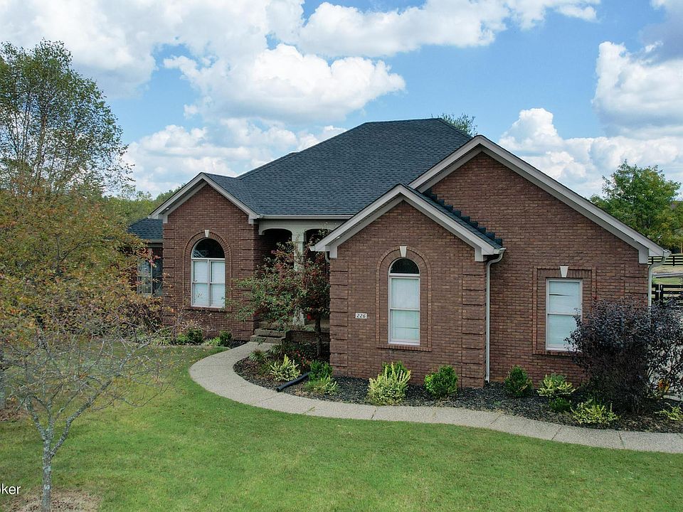 1st image of 226 Knights Ct