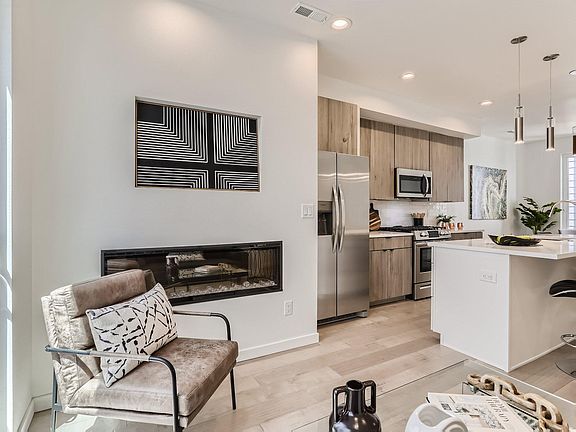 5th image of 1934 N Hooker St Unit 3