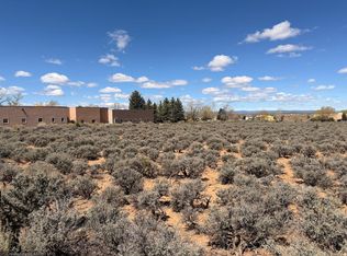 1316 Merchant Rd, Taos, NM 87571