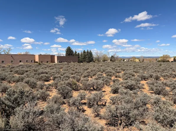 1308 Merchant Rd, Taos, NM 87571