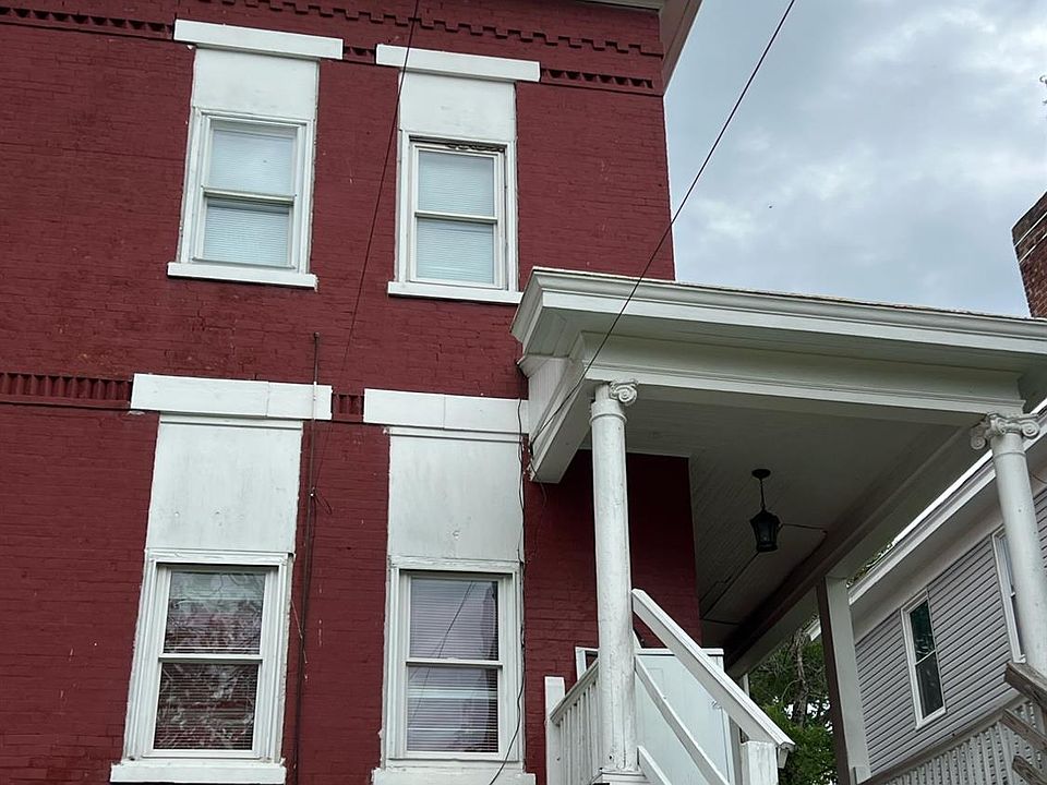 1st image of 818 Summit Ave