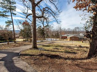 N Oklahoma Way, Fayetteville, AR 72701