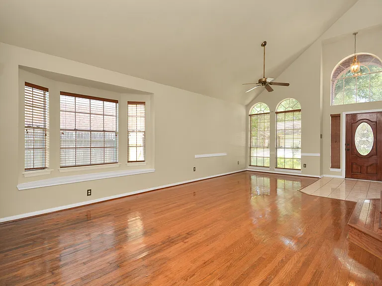4123 Valedon Ln — Photo 20