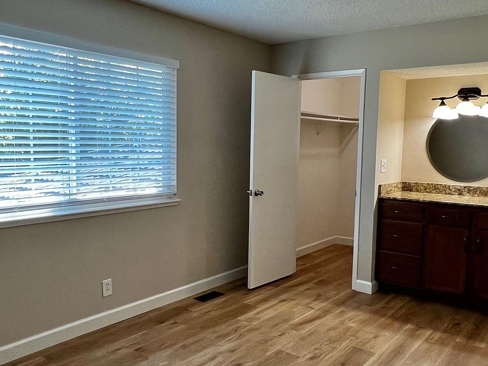 1st image of 799 Delaware Ave #3