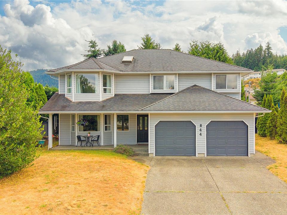 1st image of 844 Therres Cres