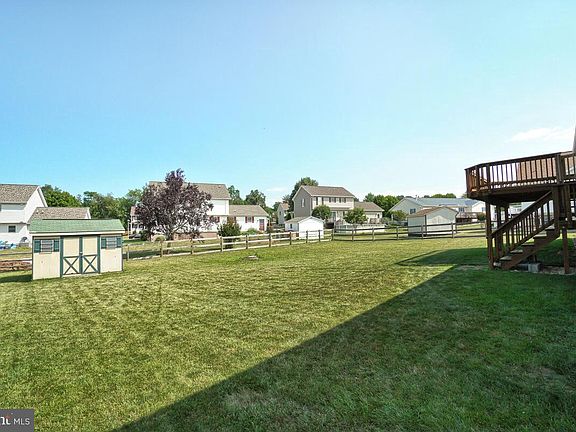 5th image of 107 Rock Creek Way