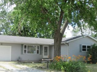315 S East St, Dalton City, IL 61925