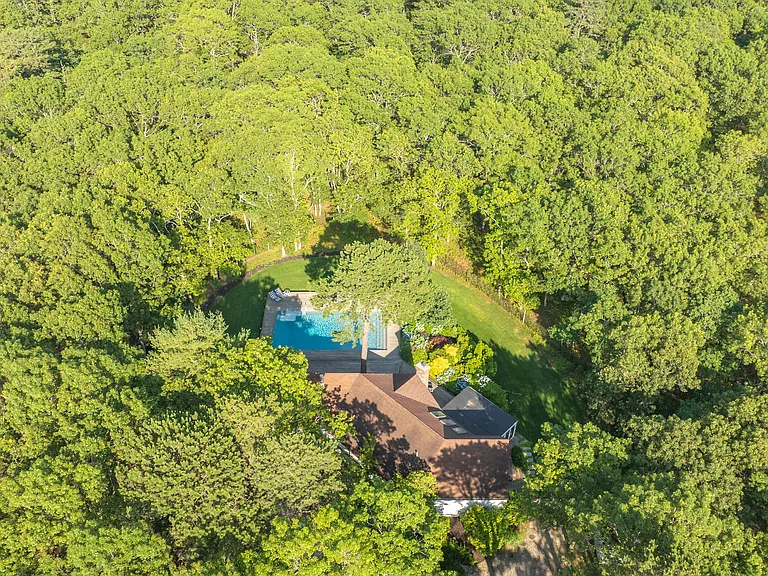 29 S Breeze Dr — Photo 42