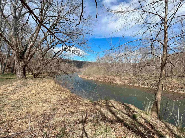 Walnut Dr, Green Spring, WV 26722