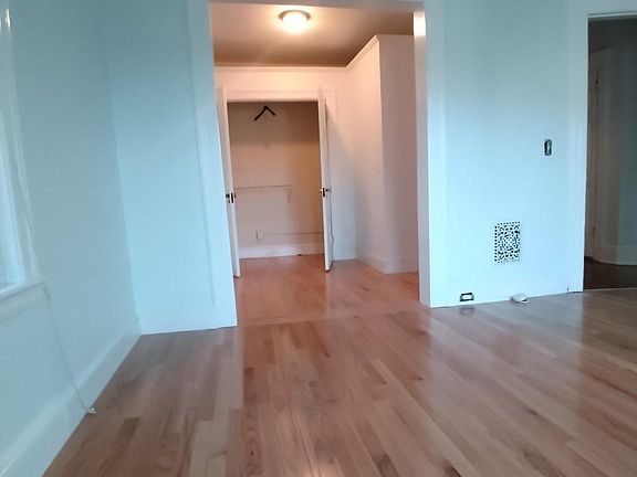 5th image of 43 Montague Pl #2