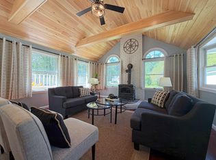476 Pelham Rd, Dracut, MA 01826