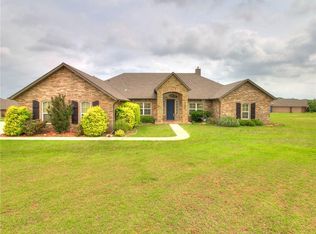 13690 Valley Rdg, Edmond, OK 73025