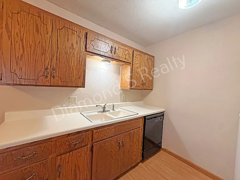 2159 East Macs Court — Photo 9