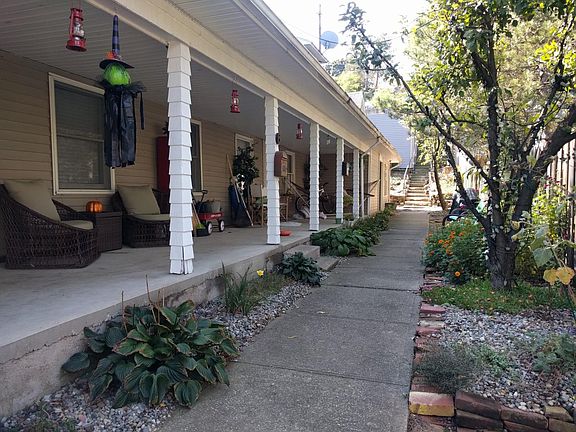 2nd image of 301 Riverdale Dr APT 2