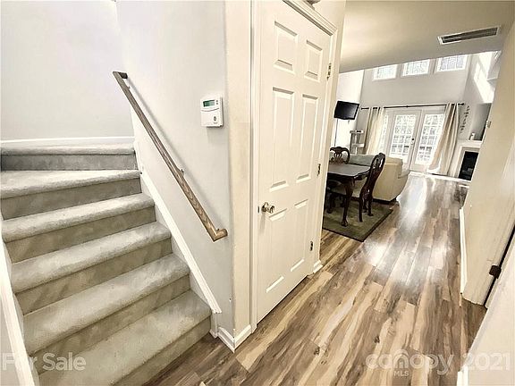 3ea6111594ac4adc8d70c57b577bb27d-uncropped_scaled_within_1536_1152_11302021