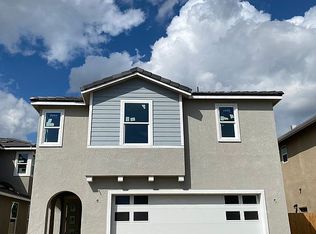1967 Oak Ln, Clovis, CA 93611