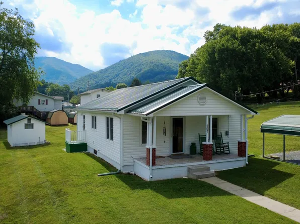 207 Charles St, Hampton, TN 37658