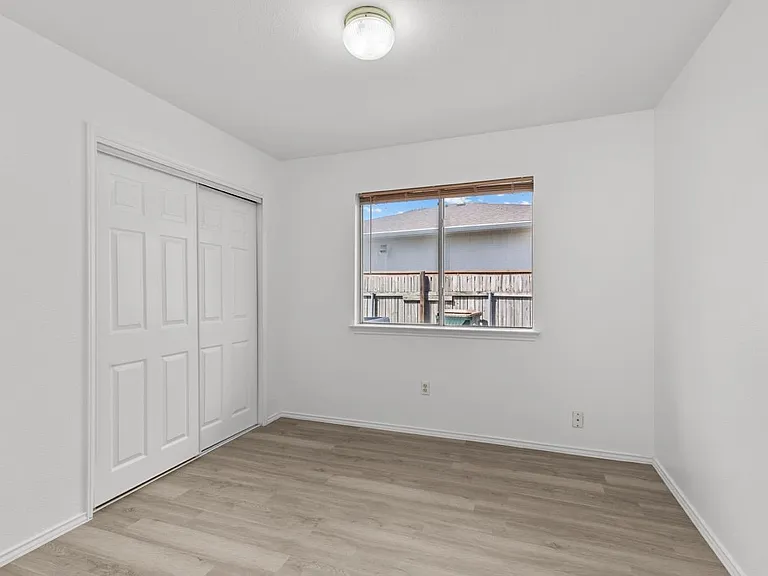 112 James Lin Cir — Photo 15