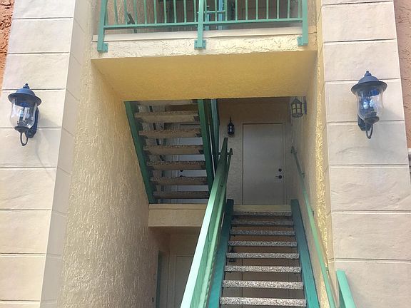 2nd image of 105 25TH Avenue S #L33