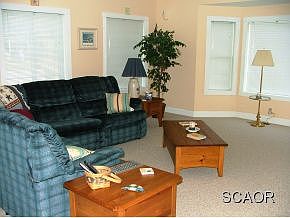 2nd image of 28 Winchester Dr