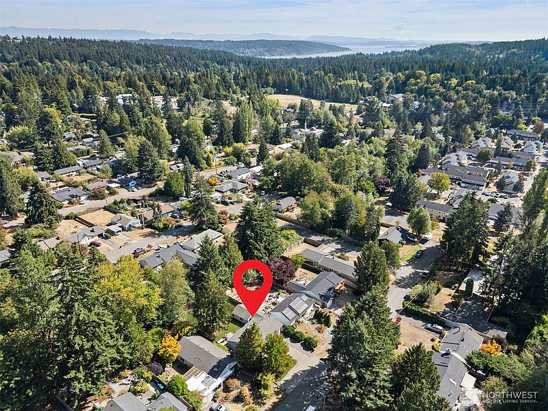 3rd image of 20322 21st Avenue NE