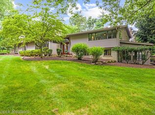 25958 Hersheyvale Dr, Franklin, MI 48025