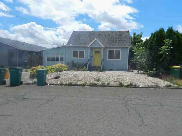 2212 23rd Ave, Forest Grove, OR 97116