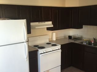 11 W Narragansett Ave, Newport, RI 02840