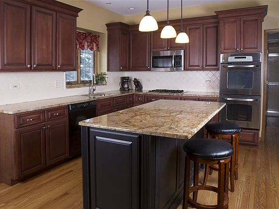 3rd image of 1761 Eagle Brook Dr