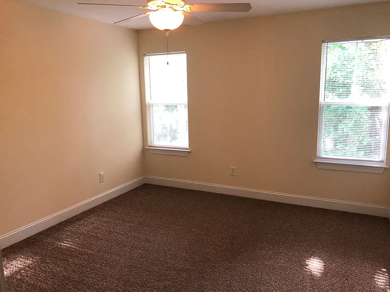 1203 Greenwood Ave — Photo 9