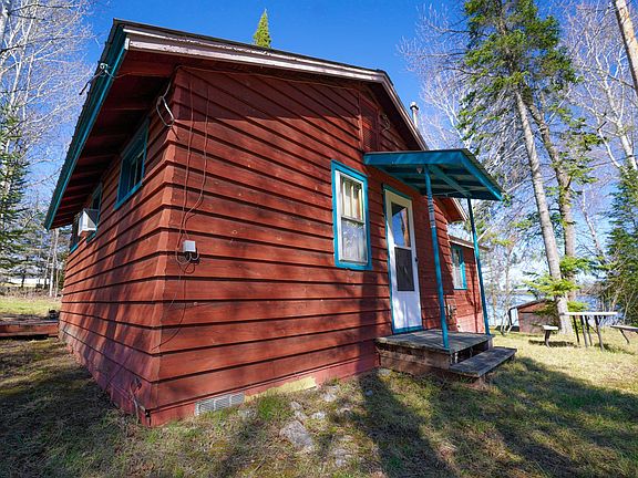 3rd image of 4634 Moccasin Point Rd