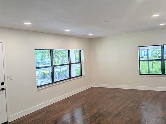 4th image of 8206 N 19th St